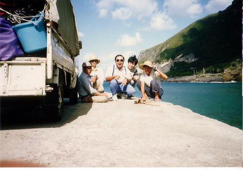 左から中村荘のおじさん、おばさん、パタリロアンパンマン、琉大の学生さん、モンペ男